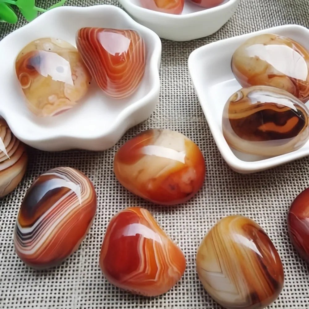 Natural Irregular Smooth Agate Stone Healing Crystal with unique patterns and smooth textures, perfect for meditation and energy balancing.